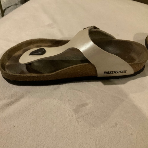 Birkenstock Gizeh Women EU Sz 39, US Sz 8-8.5) - Picture 5 of 6
